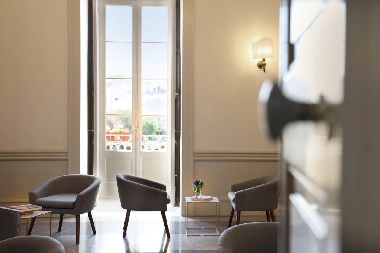 Palazzo Circolone Hotel ปอจจาร์โด ภายนอก รูปภาพ